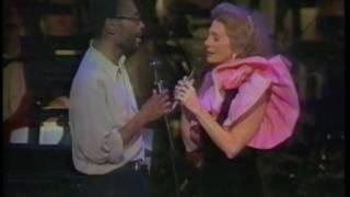 JUDY COLLINS & BOBBY MCFERRIN - "Amazing Grace" 1988