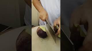How to Cut Vegetables Fast and Even – Chef Hacks!