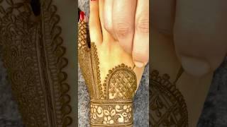 Beautiful mehndi #mehndi #henna #mehndidesign #hennadesign #easymehndi #mehandi #shortsvideo #shorts