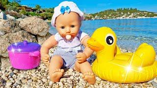 Baby Annabell doll on the beach - Cooking toy food for baby duck & Baby doll morning routine.