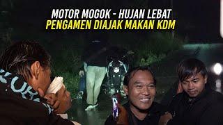 MOTOR MOGOK HUJAN LEBAT | PENGAMEN BERSUARA MERDU DIAJAK MAKAN KDM