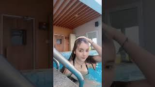 Tiktok Kienzy Viral. Berenang lagi.