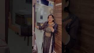 Aise kon khaana garam karta hai#shorts #funnyshorts #funnycouple #couplecomedy