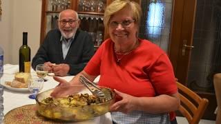 AGNELLO CON PATATE E FUNGHI - RICETTA DELLA NONNA MARIA