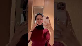 Hijab Rajut Merah Menyala Kacamata Bulat Besar, Cantik Bikin Salfok #pemersatubangsa