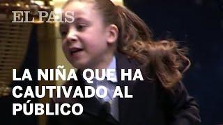 Aya Ben Hamduch, la niña que ha cautivado al público en el Sorteo de Navidad | España