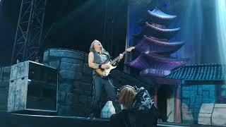 Iron Maiden - Senjutsu, Stratego (Barcelona 29-7-2022) First to the Barrier