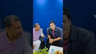 Jubin Nautiyal chats to President of Santniketan Medical College after #jnlive  #jubinnautiyal