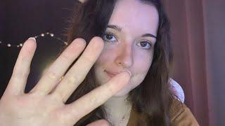 ASMR ~ Tongue clicking and hand mouvement 