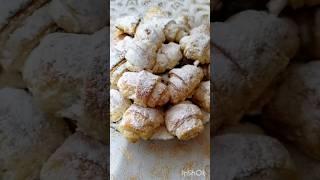ТВОРОЖНЫЕ РОГАЛИКИ