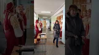 ансамбль русской песни ИВОЛГА.  Земля родная