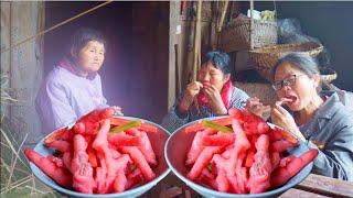 Bizarre or Brilliant?  The Unimaginable Recipe of Chicken Feet in Chinese Cuisine!