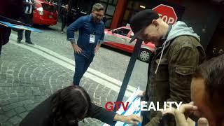 Dave Grohl RACKS autographs in DC on GTV Reality