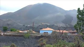 La Palma - Las Manchas versinkt noch in Vulkanasche, viele Bewohner sind noch nicht zurückgekehrt