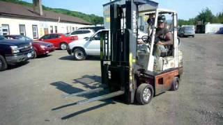 TRO 0526107 - 1997 Nissan Propane Forklift