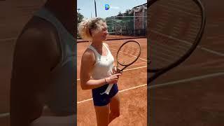 Katerina Siniakova (1 del mundo en dobles) y un día de entrenamiento