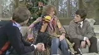 Rod Hull and Emu attack John Stapleton and Nick Owen - TV-am - 1983