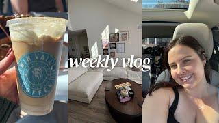 weekly vlog: NEW COUCH, life in philly, homemade pizza, shopping for christmas & more