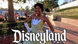 A Walkthrough of Disneyland Park, Meeting Tiana, Haunted Mansion & Runaway Railway Rides - Jan 2025