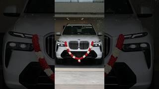 Pioneer a new realm of grandeur. Congratulations to Dr. Kaviyarasan & Dr. Nisha on their new BMW X7.