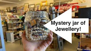 Bought a $30 mystery jar of jewellery at a Flea Market, What's inside?!?