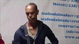 Talaia baxo Live, na Seafood Fogo