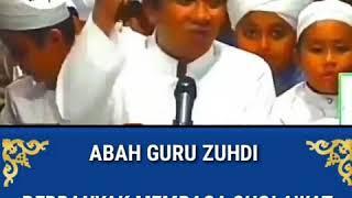 Guru Zuhdi  perbanyak membaca sholawat