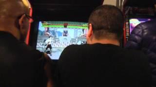 Mortal Kombat - Daniel Pesina and John Parrish Play! [HD]