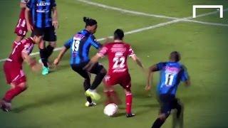 Cheeky back-heel nutmeg by Ronaldinho