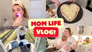 GALENTINE’S PREP, PAINTING MY COFFEE TABLE + NEW BEAUTY DEVICE | MOM VLOG