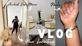 VLOG | SLOW MORNINGS +NEW FURNITURE + GYM + CAR RANTS