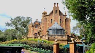 The Haunted Mansion at Magic Kingdom - FULL Ride Experience in 4K | Walt Disney World Florida 2021