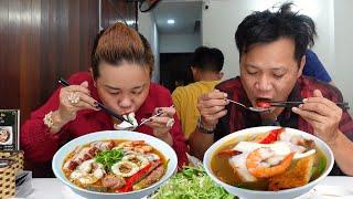 Review BÚN MẮM CÔ BA "Full Topping" chuẩn vị miền Tây nổi tiếng Sài Gòn