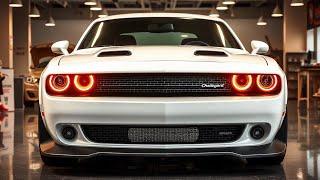 Exploring the Powerhouse: 2025 Dodge Challenger SRT Hellcat Review