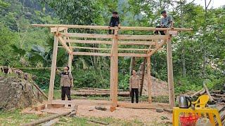 Homeless boy and poor girl, the uncles helped to completely build the frame of the wooden house