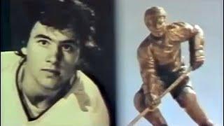 Neal Broten wins 1981 Hobey Baker Award