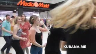 Rueda Flashmob von KUBÁNAME