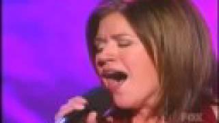 kelly clarkson MY GROWN UP CHRISTMAS LIST. +lyrics