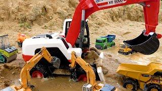 Rescue the Giant Excavator with Construction Vehicles | Funny Stories about Toys Car | BIBO STUDIO