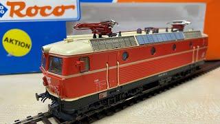 [Tutorial] Modelleisenbahn H0 - Alte Roco ÖBB 1044 umgebaut auf Plux22 !!!