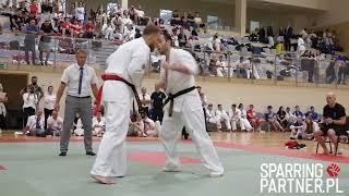 Filip Maksimowicz vs Paweł Tokarzewski Mistrzostwa Polski PZK Karate Kyokushin SparringPartner.pl