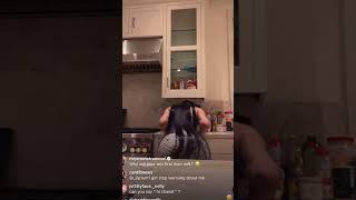 Cardi B twerking live