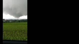 Tornado in Reute bei Bad Waldsee 13.06.2016 // von Peter Stotz zur Verfügung gestellt.