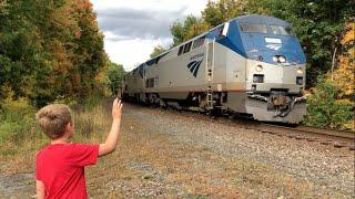 TRAIN TRACKERS #11 AMTRAK PASSENGER TRAINS