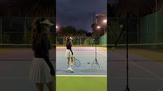 여자친구에게 테니스 알려주면 생기는 일  #wta #automobile  #테니스레슨 #forehand #tennis #테니스 #テニス #Теннис #quần vợt