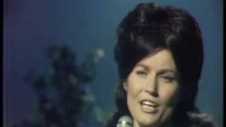 Loretta Lynn - If You Miss Heaven