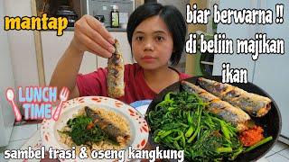 BIAR BERWARNA DI BELIIN NYONYA IKAN ‼️ DI MAKAN DENGAN OSENG KANGKUNG + SAMBEL