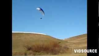 vidsource: Paragliding Landing Fail