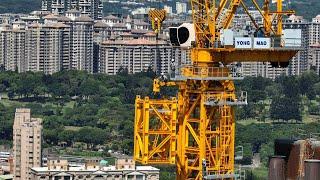 2024.09.02 淡江大橋工程 主橋塔 塔吊節架吊裝增高紀錄(從上鉤 起吊掛橫桿 抬升 入框一氣呵成) 淡水端工區觀察 4K