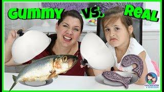 GUMMY FOOD vs REAL FOOD  Ekel Fisch Essen!? Geschichten und Spielzeug Familienkanal